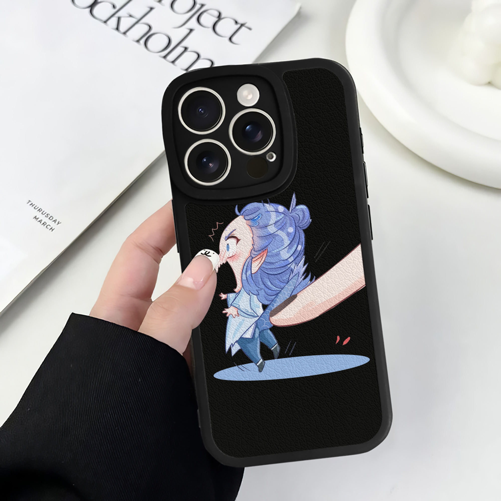 （画像用） Ne Zha 2 ナタ 魔童の大暴れ 【iPhone 16シリーズ対応】シリコンスマホケース（レザー調） 材質：シリコン